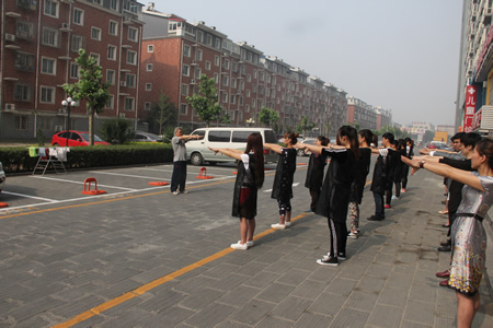 指導(dǎo)手操