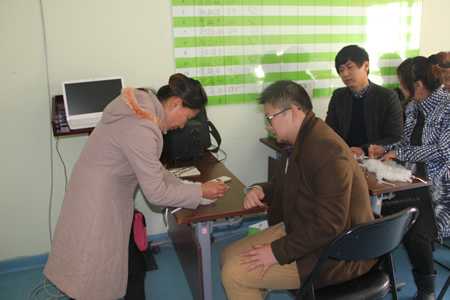 金春梅老師手把手指導學員