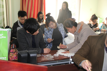 金春梅老師手把手指導學員
